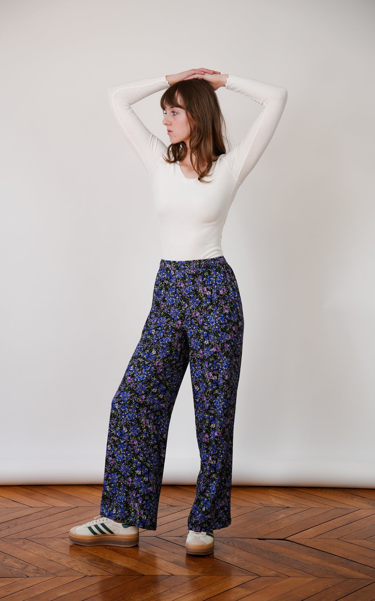 Pantalon LIZZY - Imprimé fleuri, taille haute élastiquée